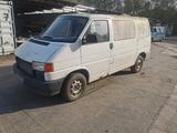 Volkswagen VW T4 Kasten - Volkswagen T4: Kasten