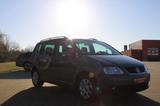 Volkswagen Touran 2.0 TDI DSG*7-SITZER*AHK*SHZ*PDC*KLIMAAUT - Volkswagen: Kleinbus, Sitzer