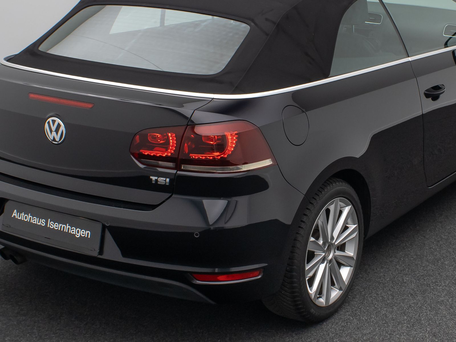 Fahrzeugabbildung Volkswagen Golf VI Cabriolet Basis PDC Navi Sitzhz Tempomat