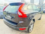 Volvo XC60 D3 Summum Geartronic/Panorama/Leder/Navi - Volvo aus 2010: Geländewagen