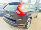 Volvo XC60 D3 Summum Geartronic/Panorama/Leder/Navi - Volvo aus 2010: Geländewagen