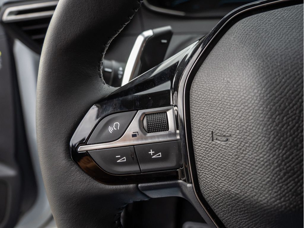 Peugeot 208 - Bild 18