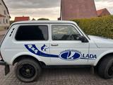 Lada Niva Geländewagen - Lada Niva aus 2014