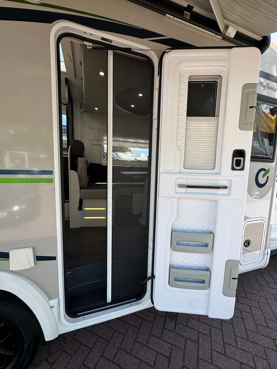 Chausson 660 TITANIUM ULTIMATE AUTOMATIK SOLAR TV SAT HUB