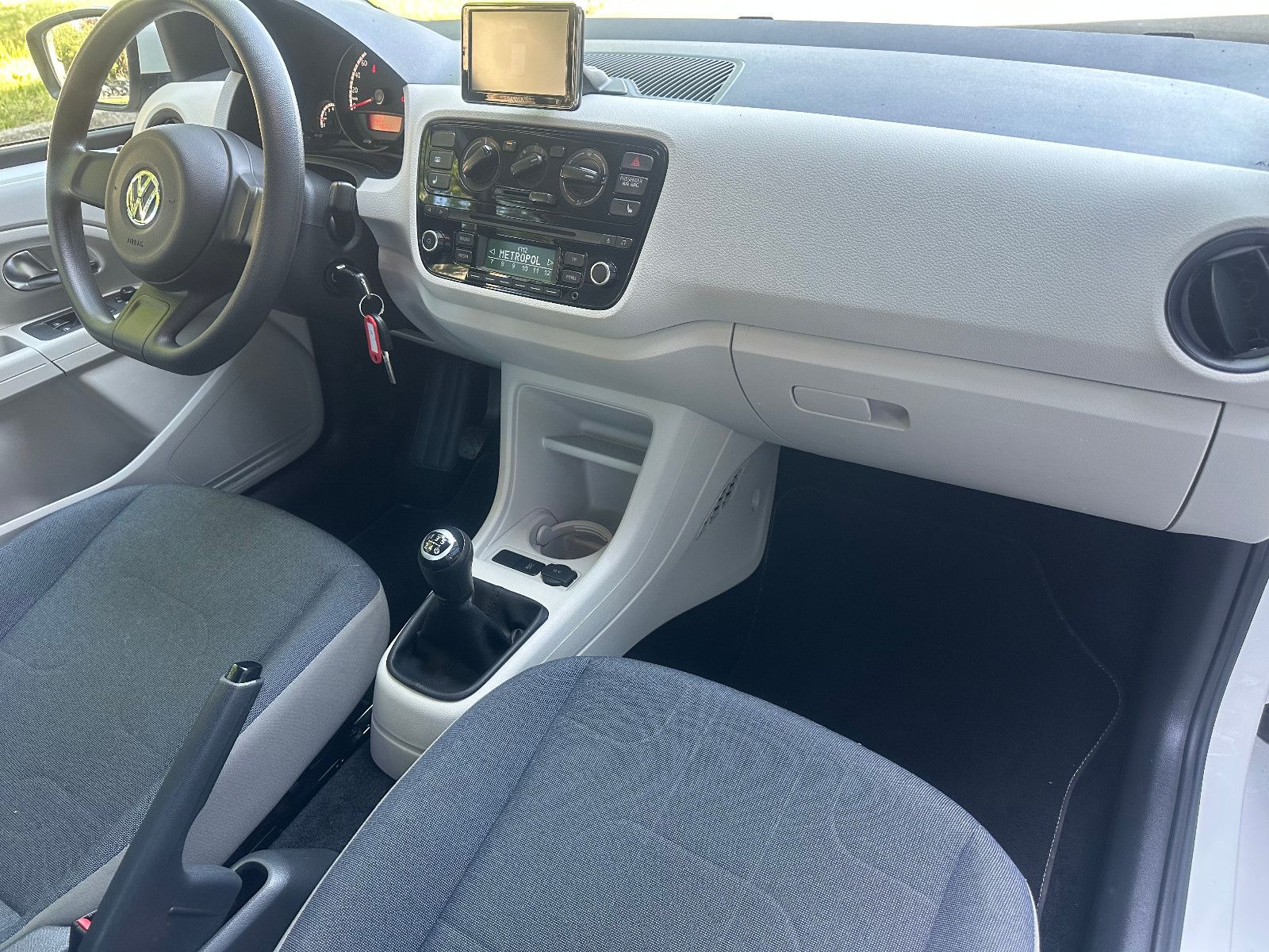 Fahrzeugabbildung Volkswagen up! MOVE*1.HAND+NAVI+SITZHEIZUNG*