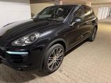 Porsche Cayenne Diesel -Model 2016 GTS Porsche Original  - Porsche Gebrauchtwagen in München