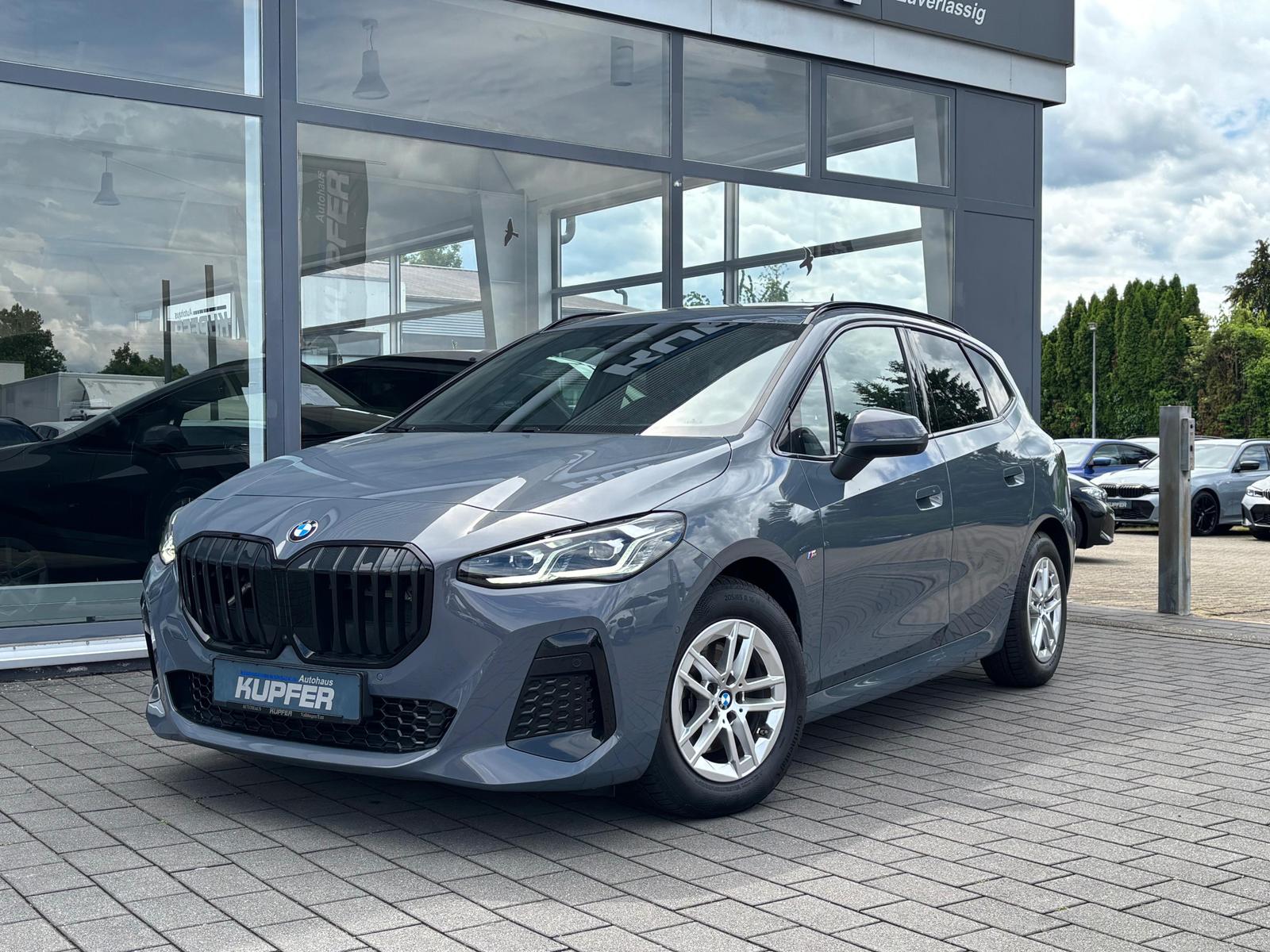 BMW 220 Active Tourer i M Sport Pano°AHK°AdLED*elSit