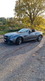 Mercedes-Benz SLC 300 RedArt Edition Autom. RedArt Edition - Mercedes-Benz SLC 300 Gebrauchtwagen