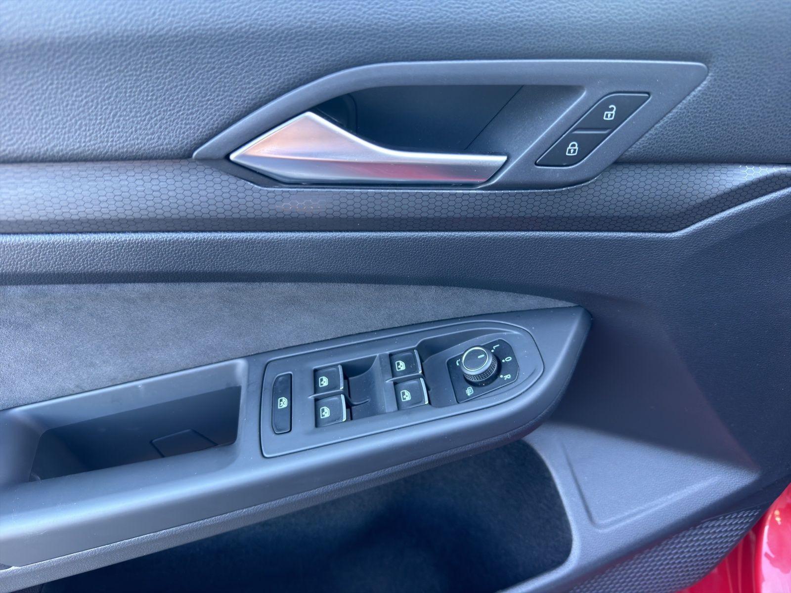 Volkswagen Golf GTI BLACK IQ.LIGHT KAMERA NAVI ASSIST, миниатюра 8