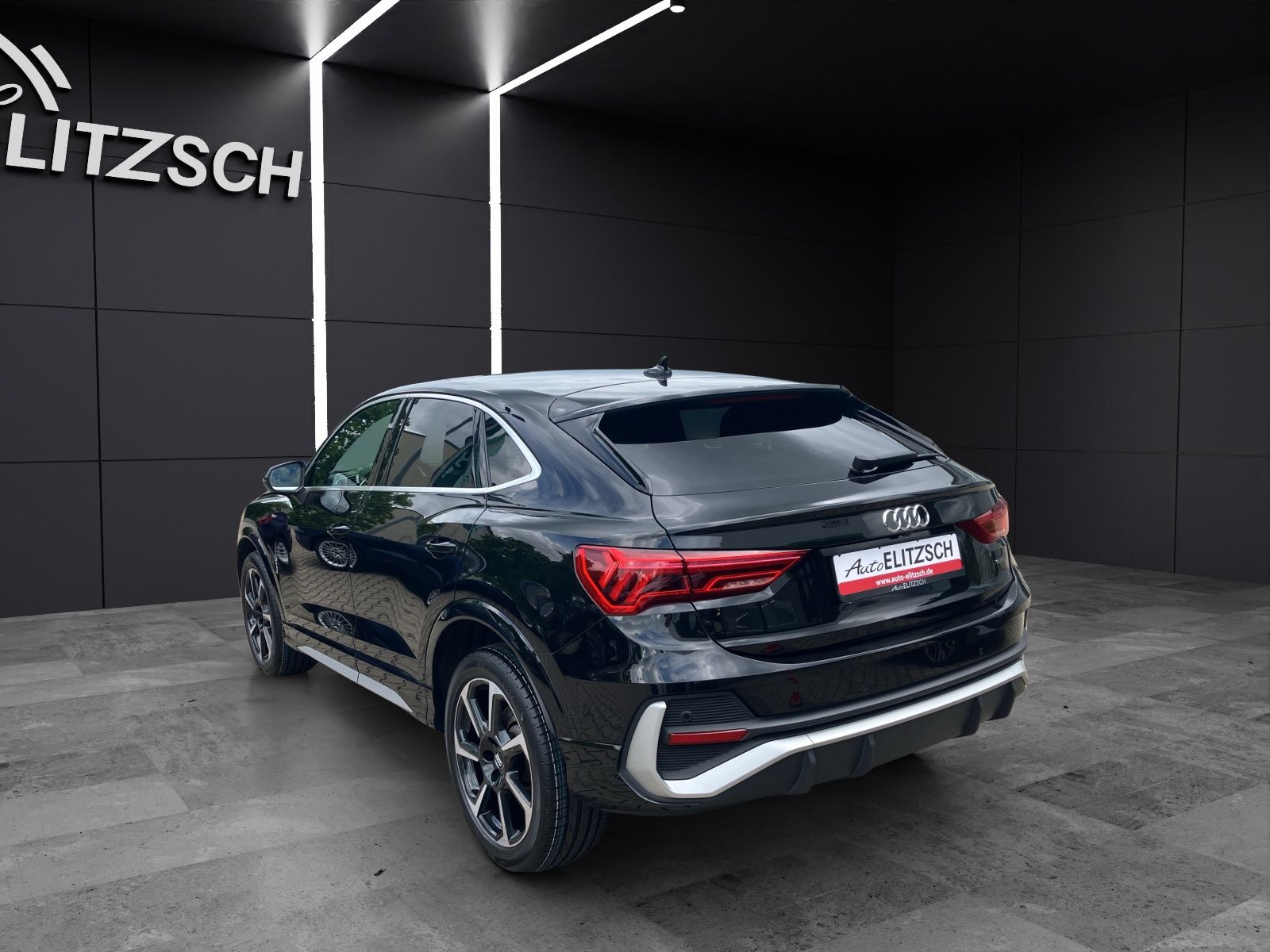 Fahrzeugabbildung Audi Q3 Sportback 45 TFSI quattro S line LED virtual