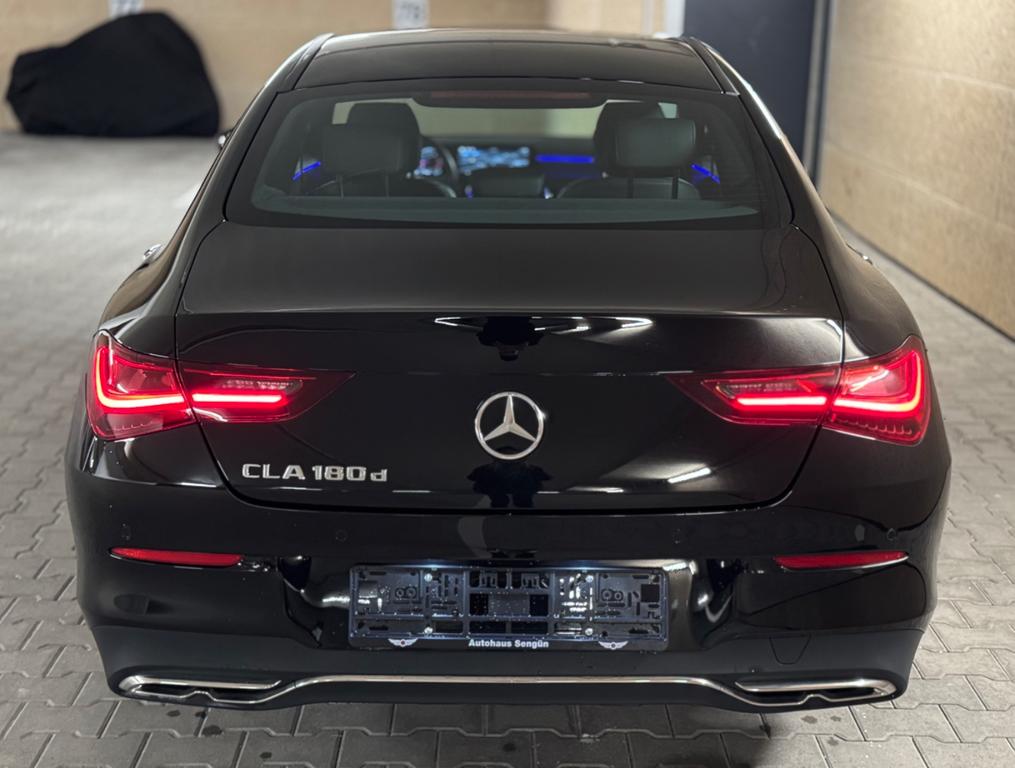 Mercedes-Benz CLA 180