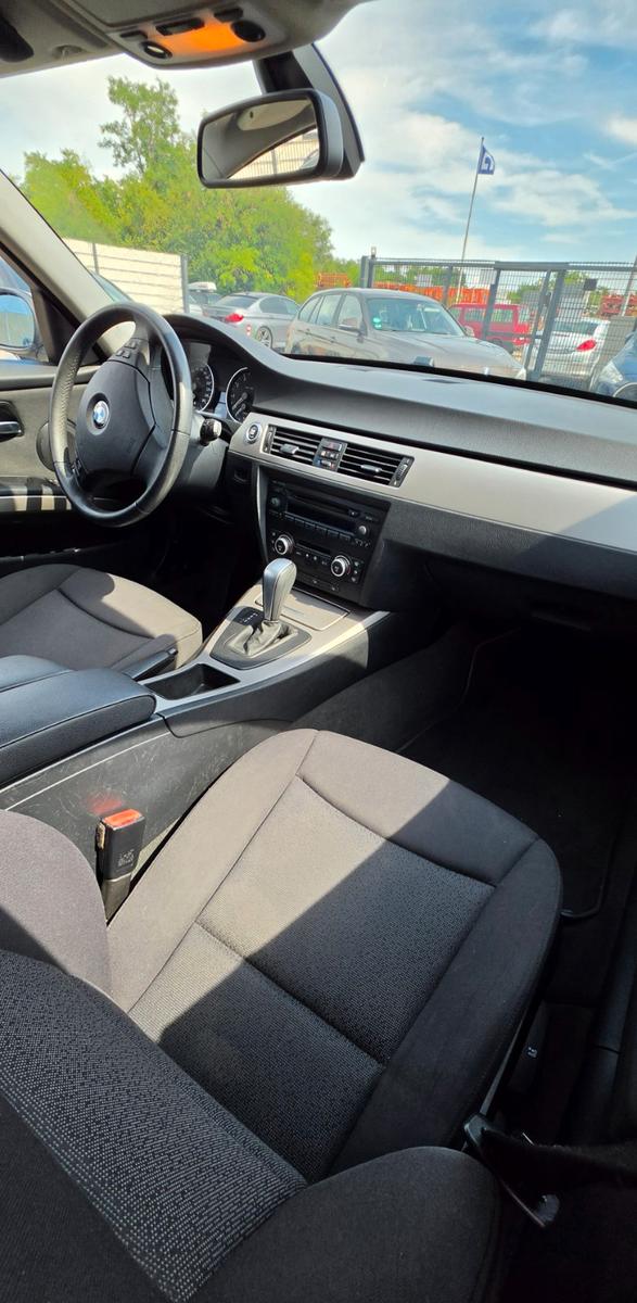 BMW 325 2006 — photo 26
