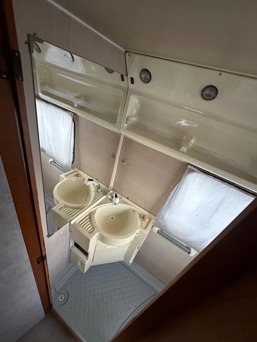 Volkswagen T4 2.4 D Wohnmobil Tüv NEU+WC+Dusche+Küche