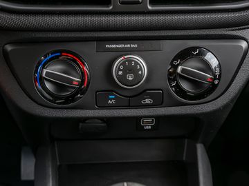 Hyundai i10 1.0 Edition 30 Spurhalteassistent Lenkradhzg