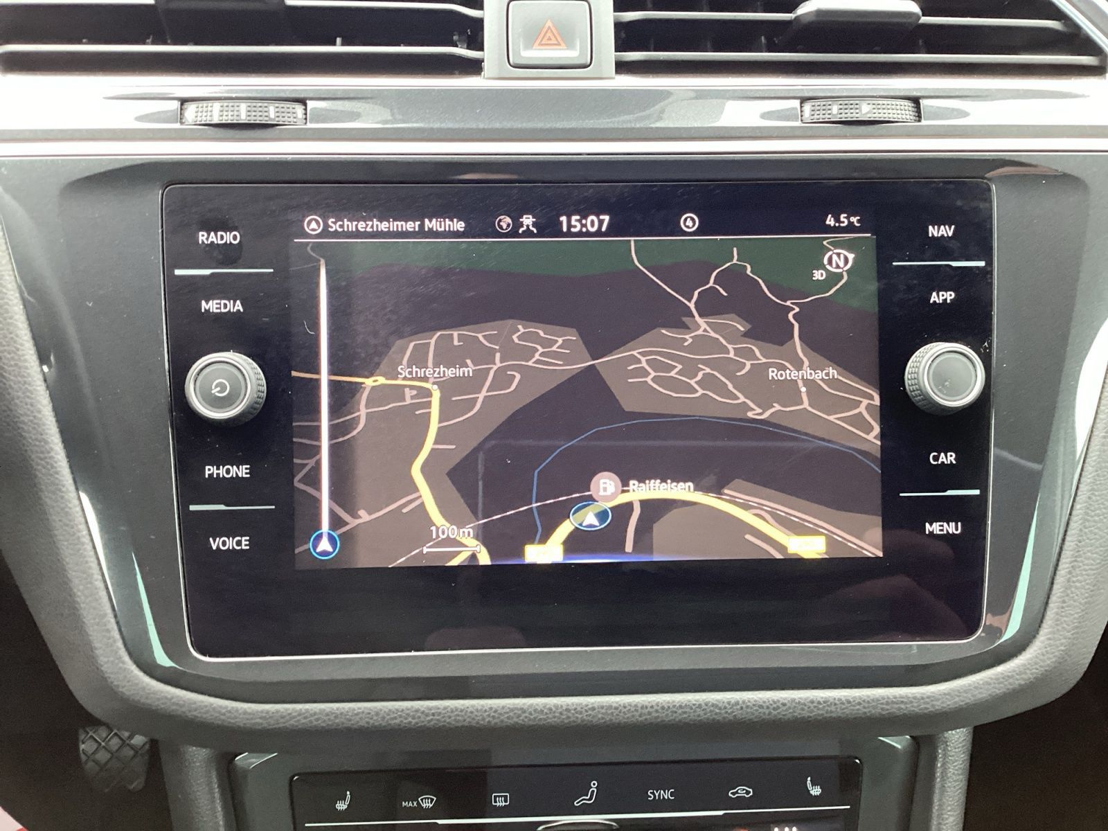 Volkswagen Tiguan - Bild 10