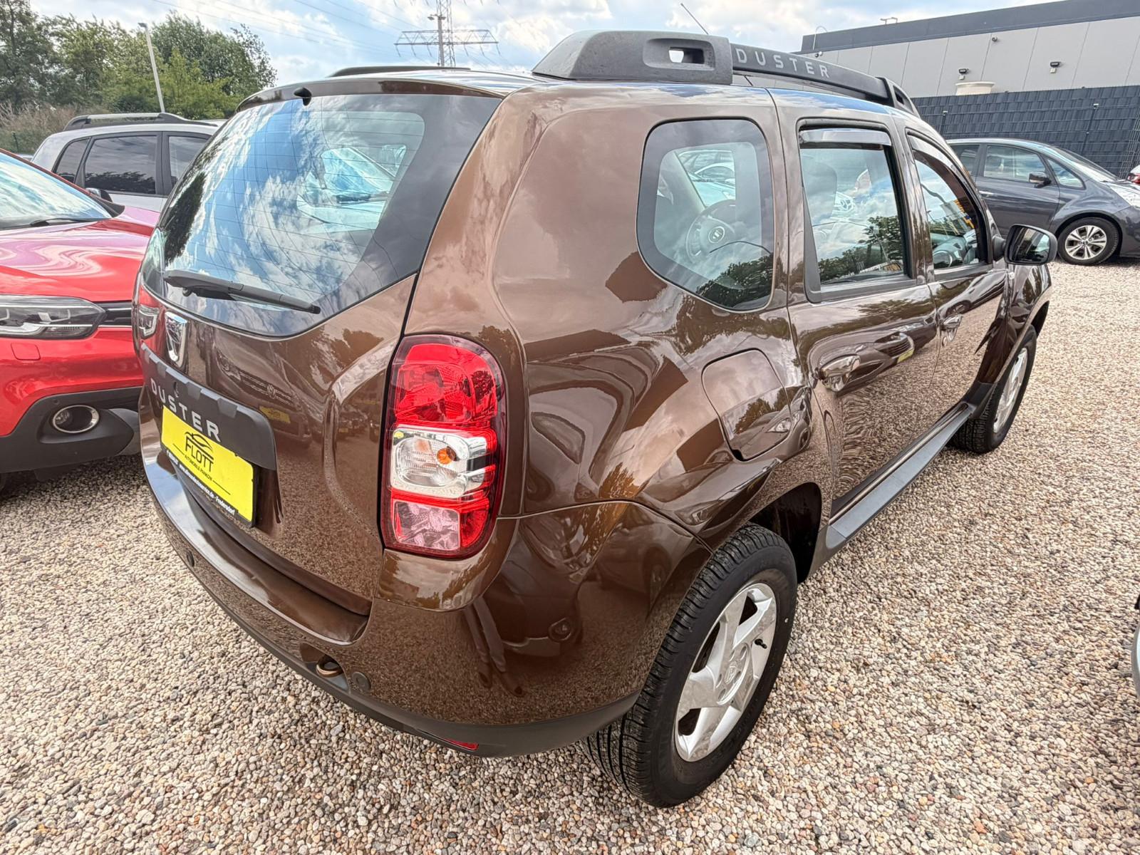 Dacia Duster I Laureate 4x2 *PDC*Klima*MFL* TÜV Neu