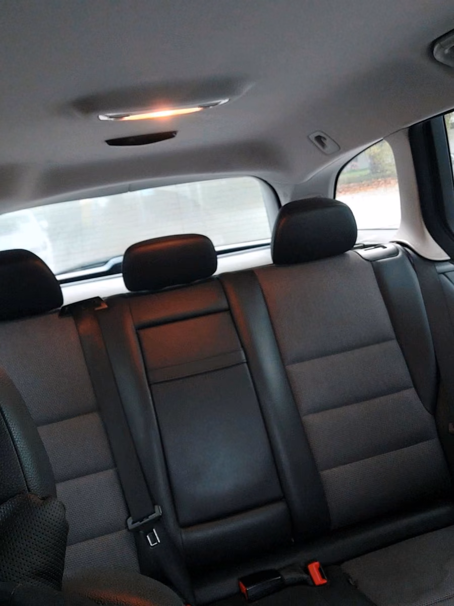 Mercedes-Benz C200 2010 — photo 5