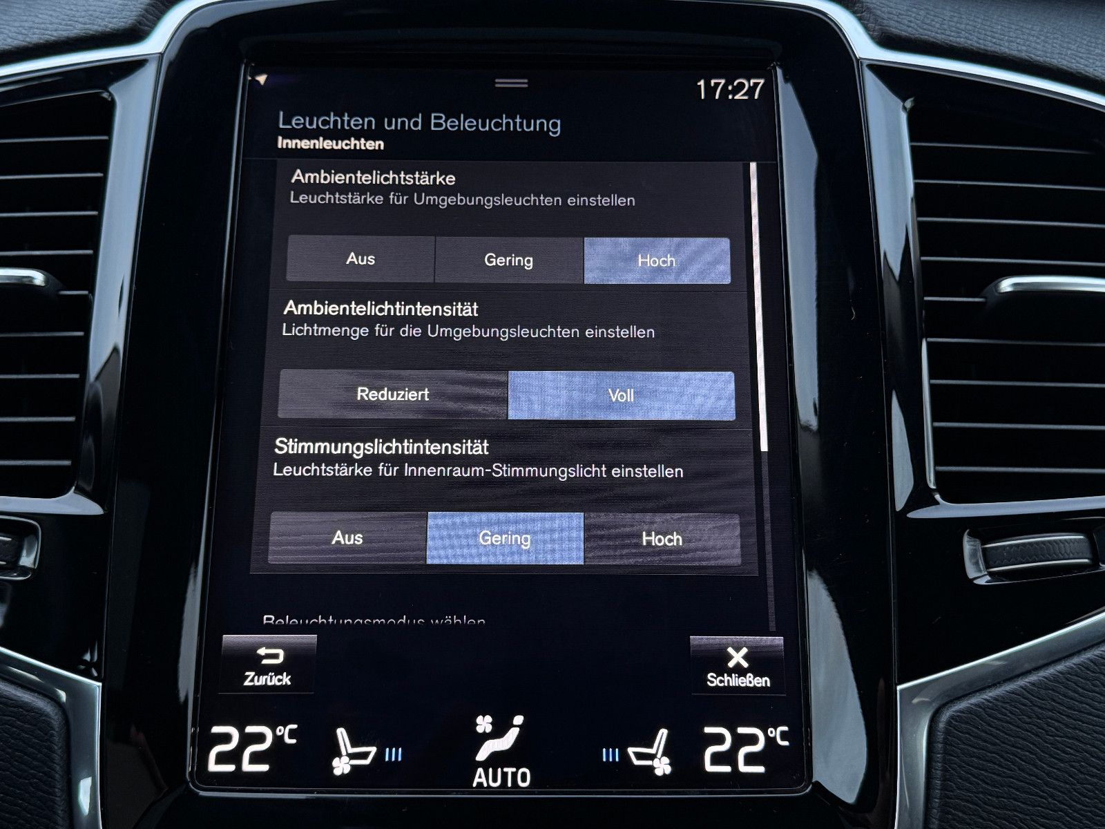 Fahrzeugabbildung Volvo XC90 INSCRIPTION AWD PANO HUD SITZKLIMA MEMORY