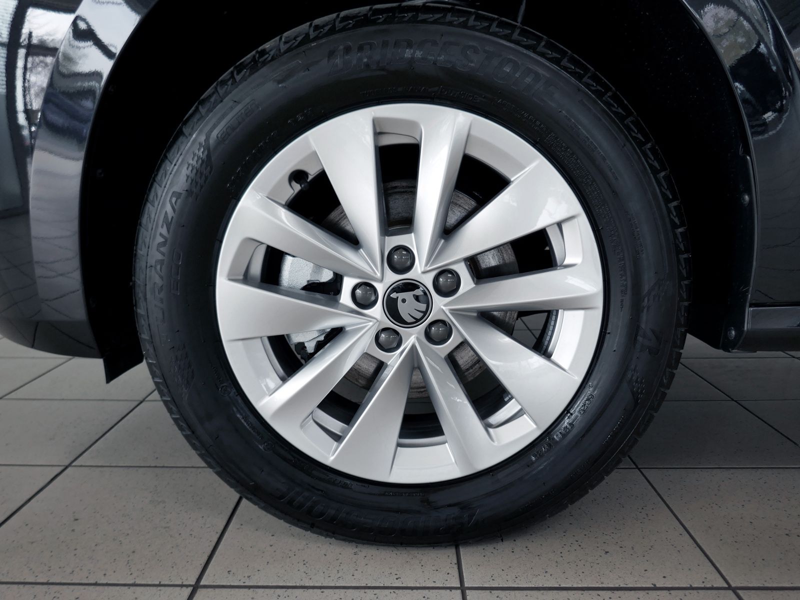 Fahrzeugabbildung SKODA Kamiq Essence 1.0 TSI DSG | LED PDC GRA App