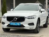 Volvo XC 60 XC60 Momentum Pro 2WD/ Navi/Ahk/Temp/Shz/ - Volvo Gebrauchtwagen in Reutlingen