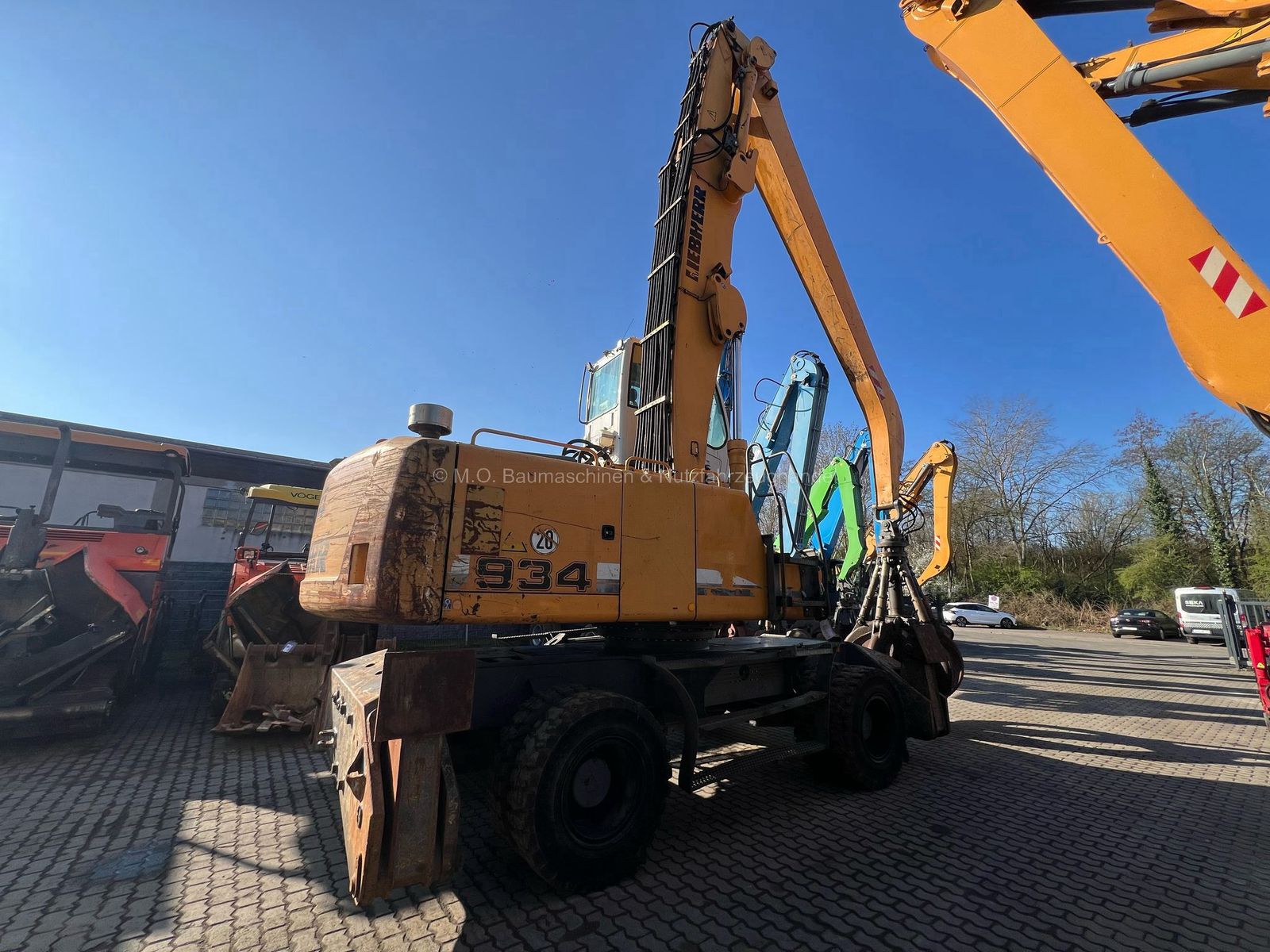 Fahrzeugabbildung Liebherr A 934 C Litronic