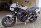 Triumph Street Triple R - TRIUMPH 2010 STREET TRIPLE