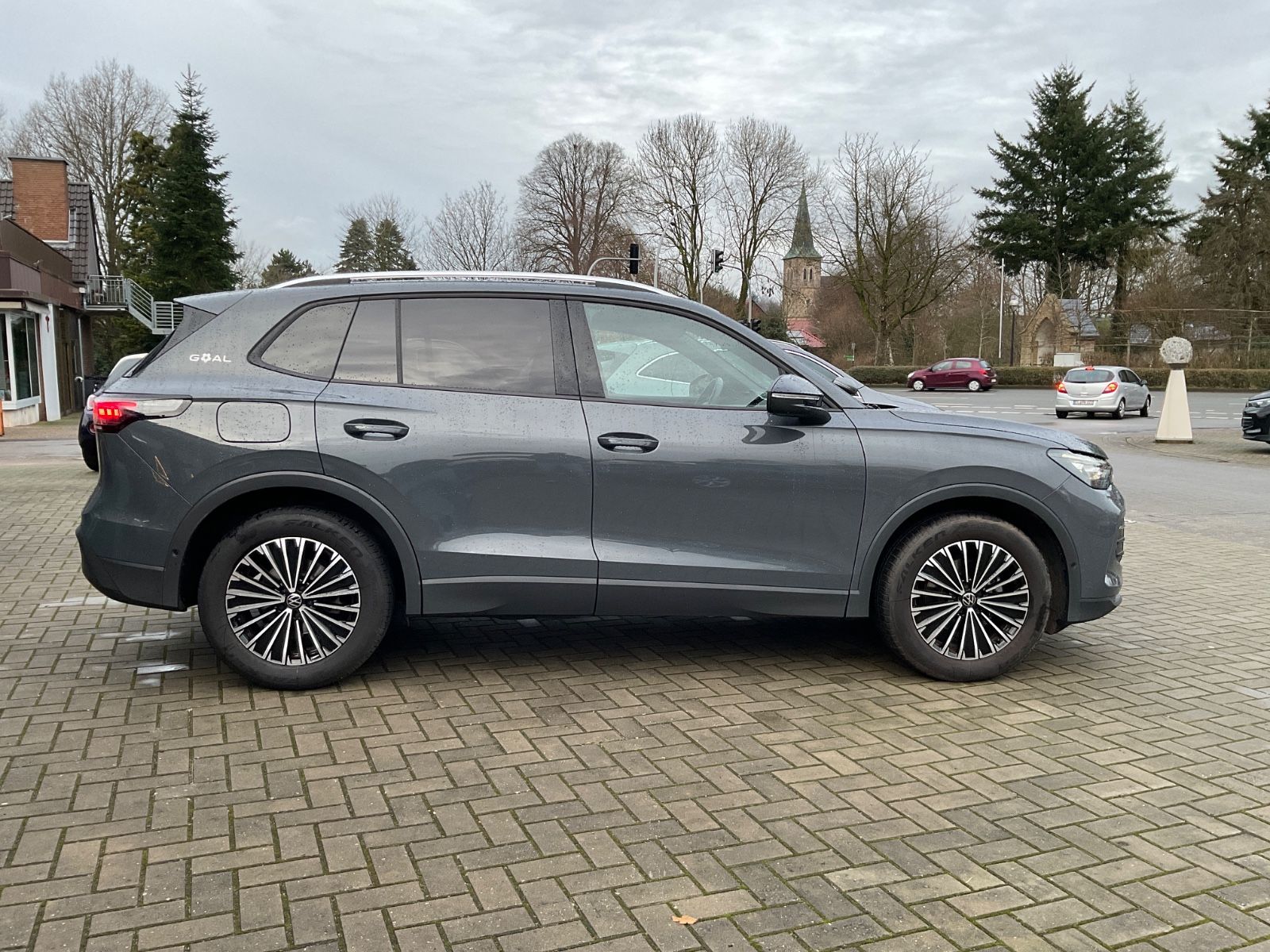 Fahrzeugabbildung Volkswagen Tiguan 1.5 eTSI DSG GOAL,AHK,IQLight,ACC,Kamera