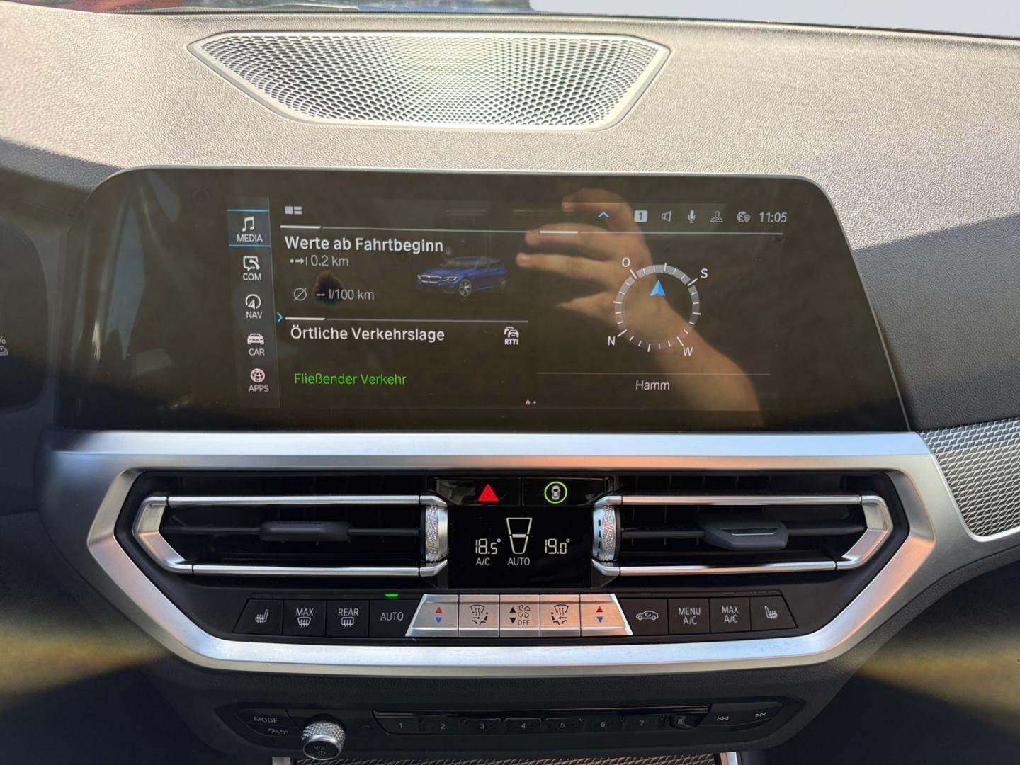BMW 330 e xDrive M Sport Touring*Laser*Pano*HuD*360°
