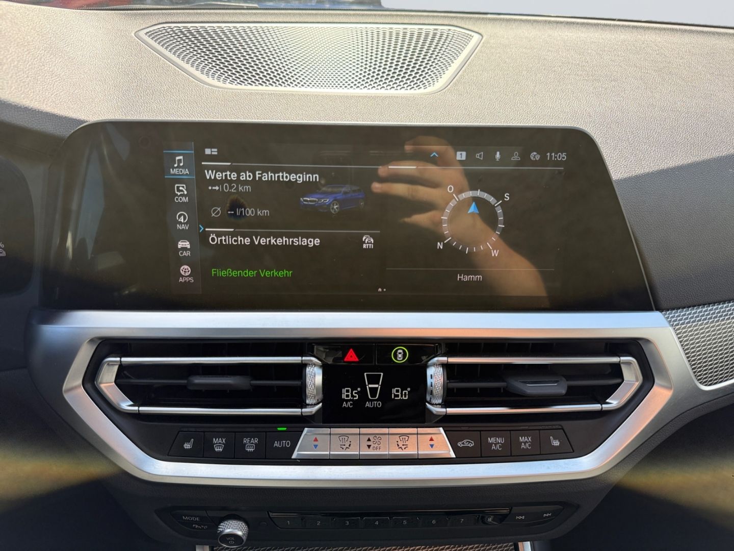 BMW 330 e xDrive M Sport Touring Laser Pano HuD 360° foto 15
