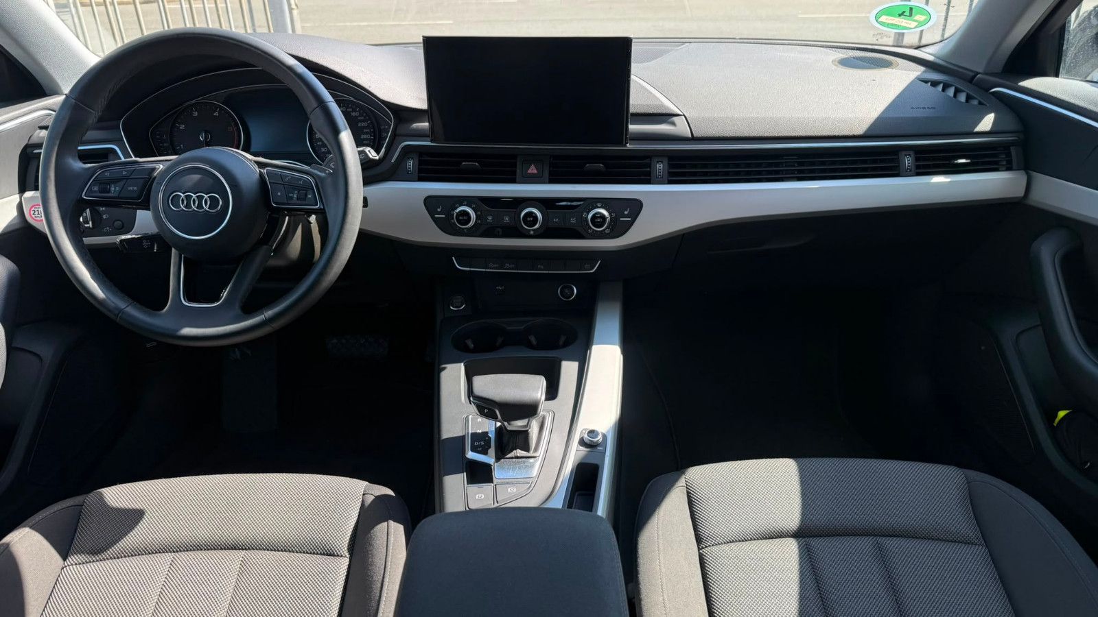 Fahrzeugabbildung Audi A4 Avant 35 TDI basis