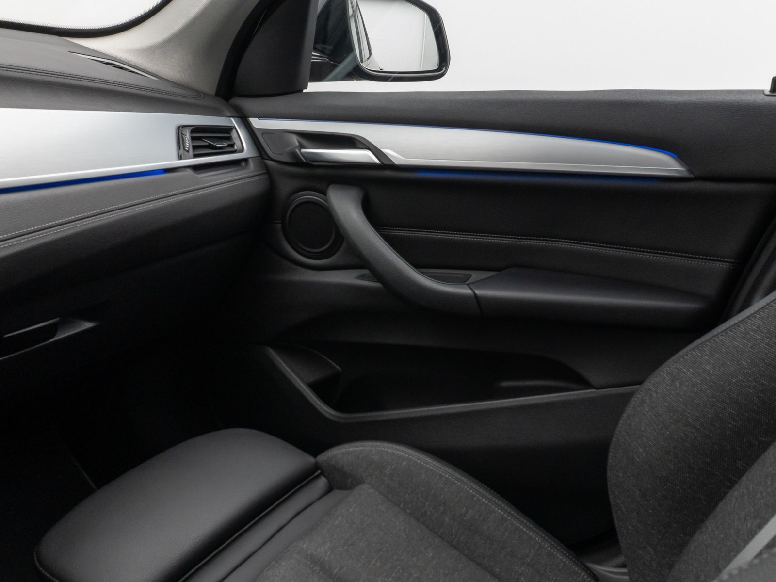 Fahrzeugabbildung BMW X1 xD18d SportLine Kamera DAB HiFi Komfort Alarm