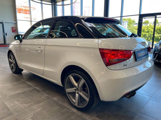 Audi A1 ambition *NAVI*PDC*SZHZ*KLIMA*SPORTFAHRWERK*