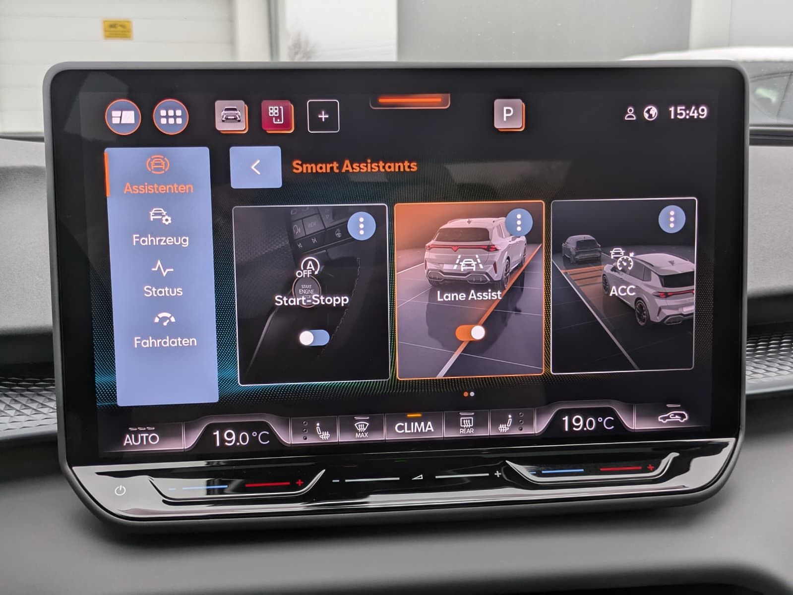 Fahrzeugabbildung CUPRA Terramar 2.0 TSI 4D VZ HUD*MATRIX*PANO*DCC*20"