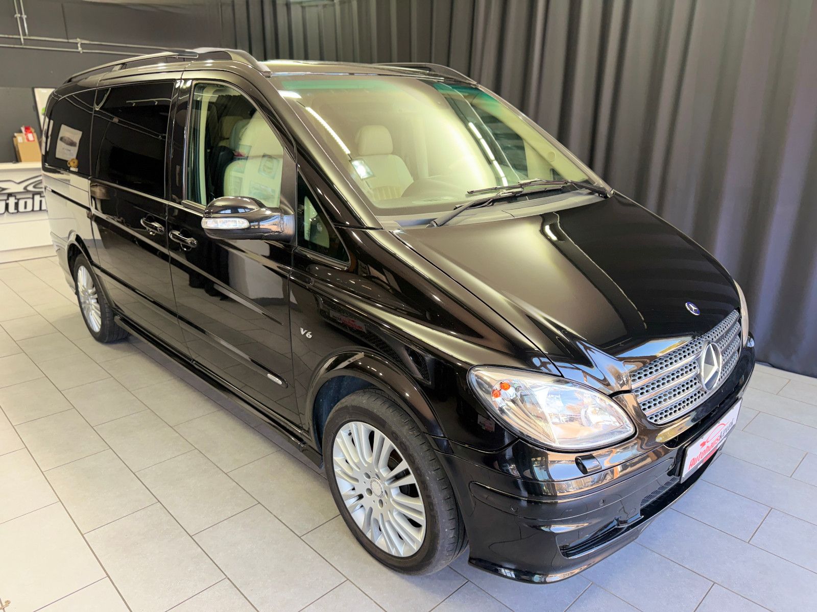 Fahrzeugabbildung Mercedes-Benz Viano 3.0 CDI LANG |AHK|PANO|LUFT