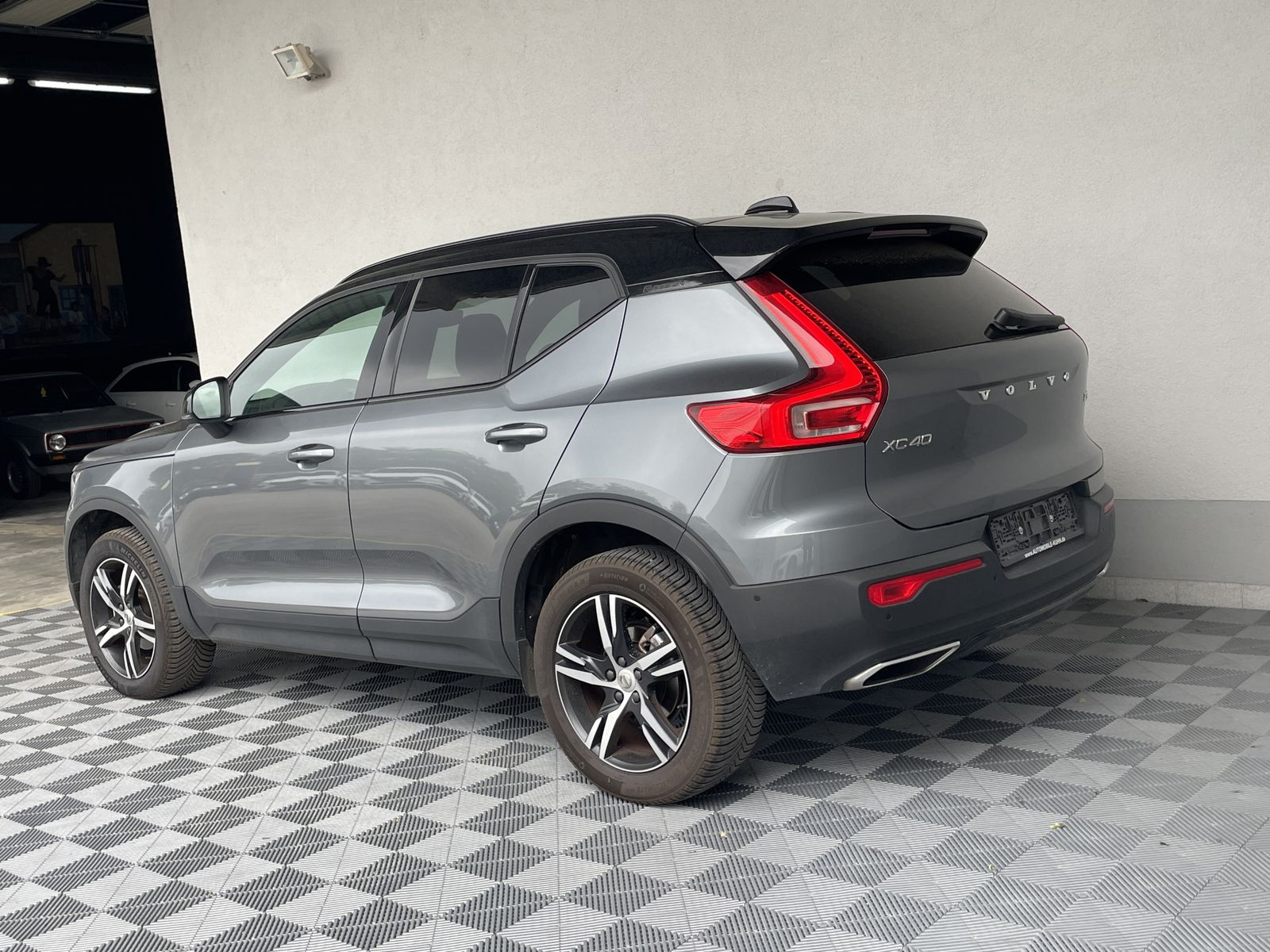 Volvo XC40 R-DESIGN 2WD NUR 23.180KM R.KAM NAVI LED foto 6