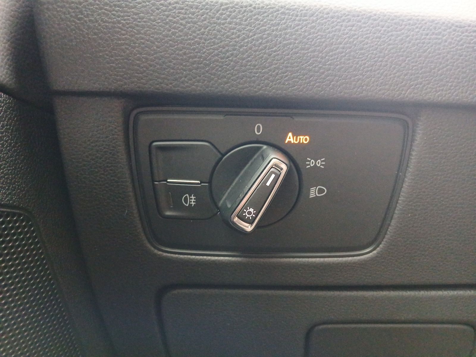 Fahrzeugabbildung Volkswagen Arteon SB TDI Elegance DSG LED AHK Navi AID ACC