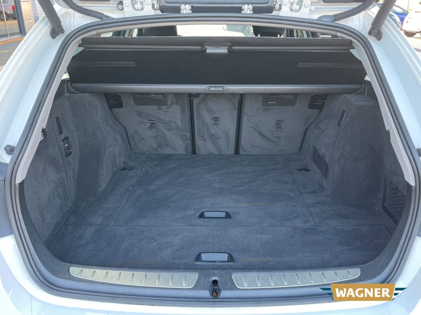 Fahrzeugabbildung BMW 320 d Touring Sitzheizung Tempomat Klimaautomati