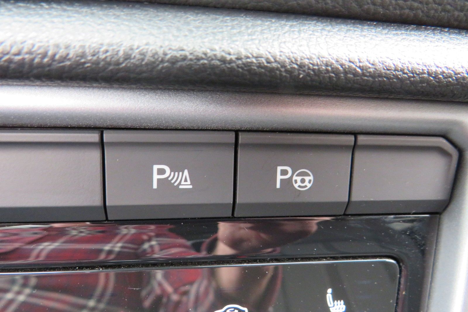 Fahrzeugabbildung Volkswagen T-Roc Life NAVI ACC SITZH. LED APP-CON. 1.H