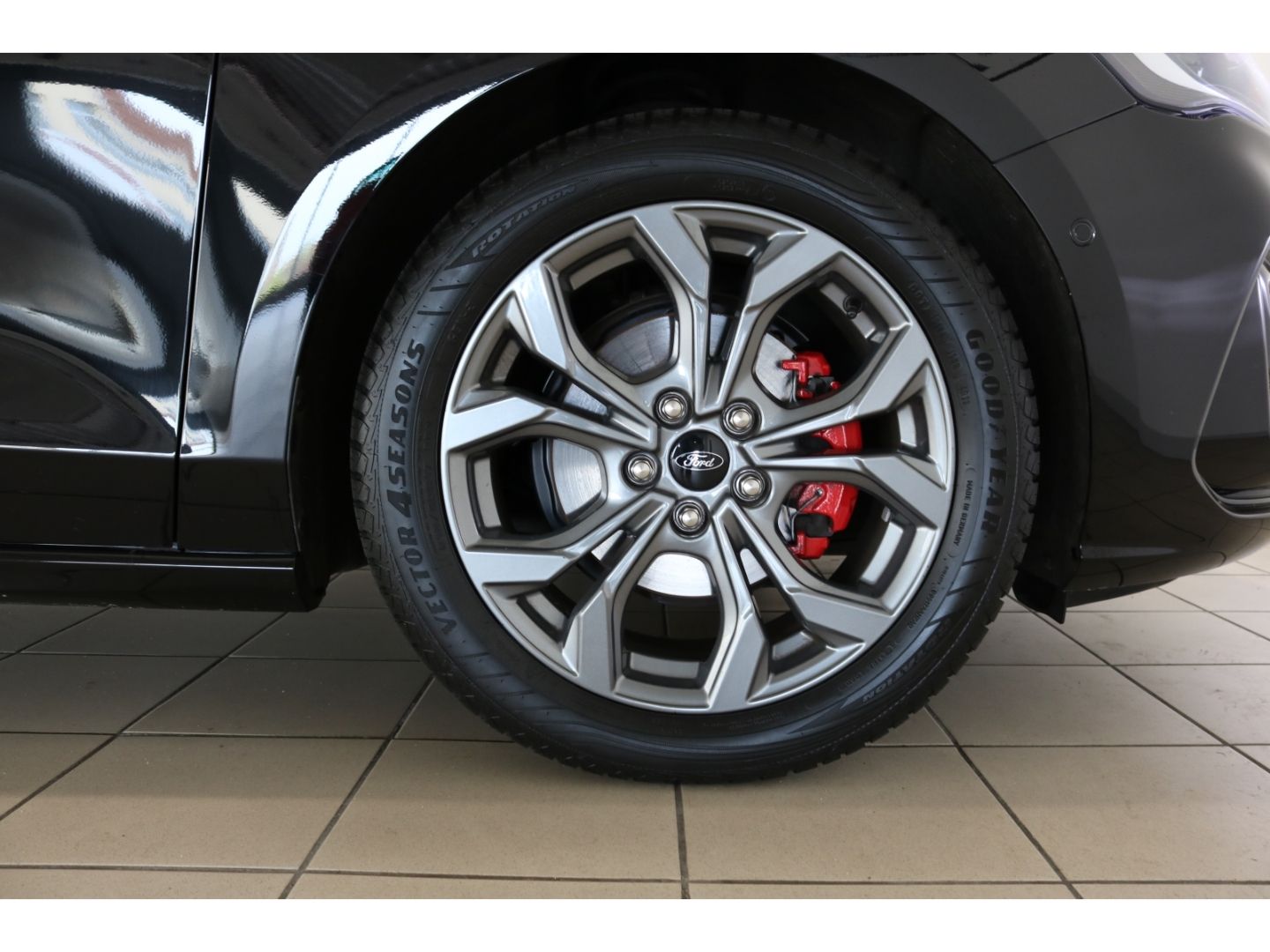 Fahrzeugabbildung Ford Focus ST-Line X WinterPa LED SpurhalteASS DAB