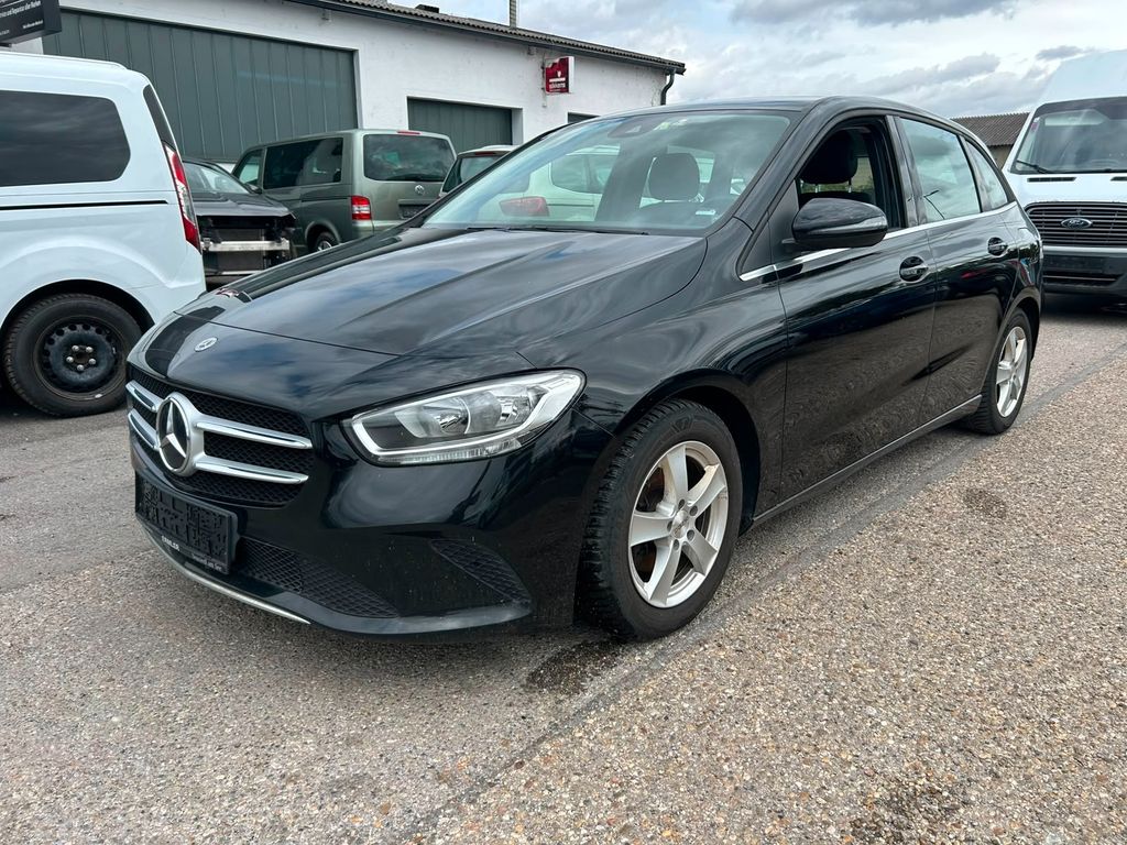 Image of Mercedes-Benz B 180