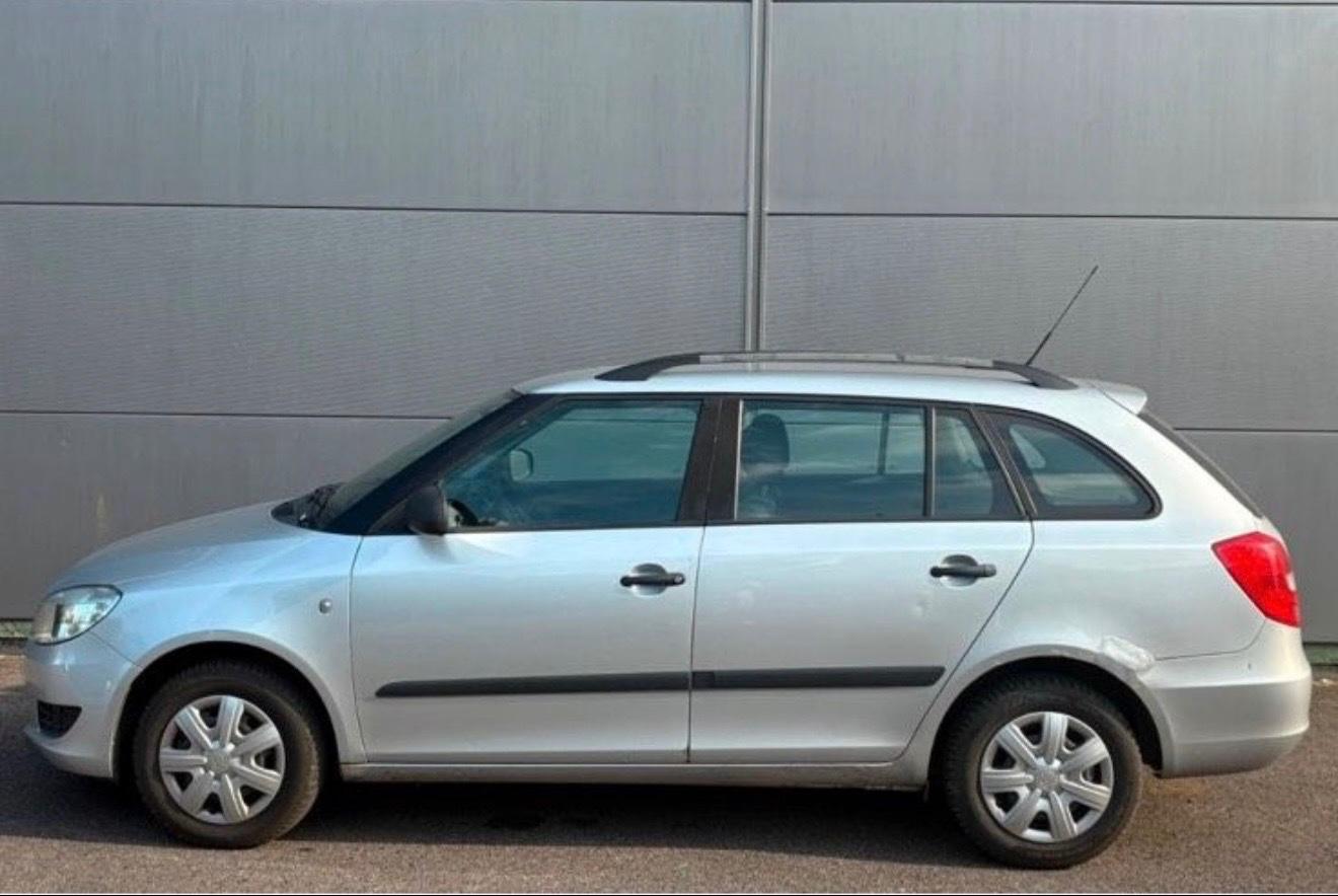 Skoda Fabia 2010 — photo 5