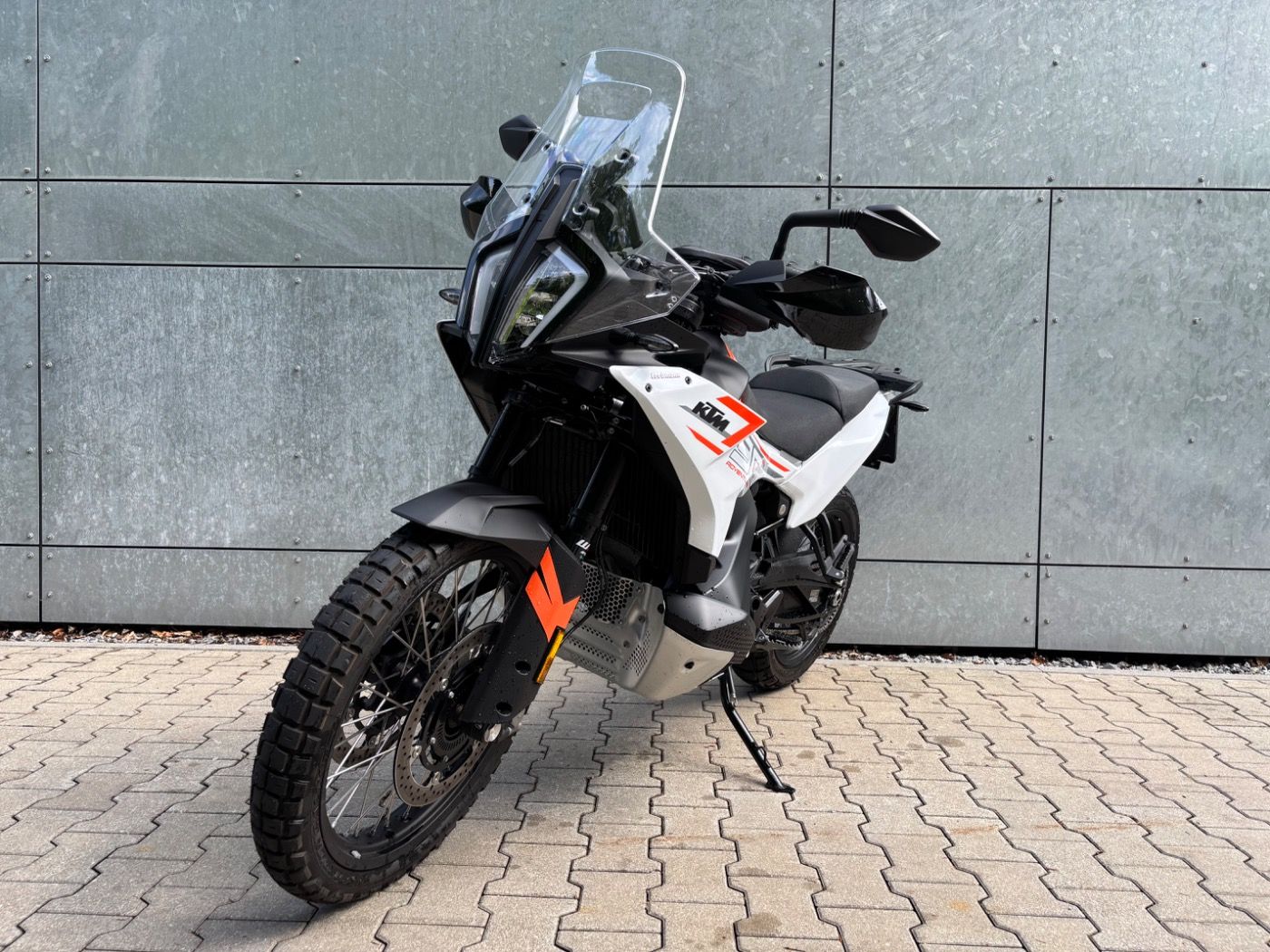 Fahrzeugabbildung KTM 790 Adventure 2024
