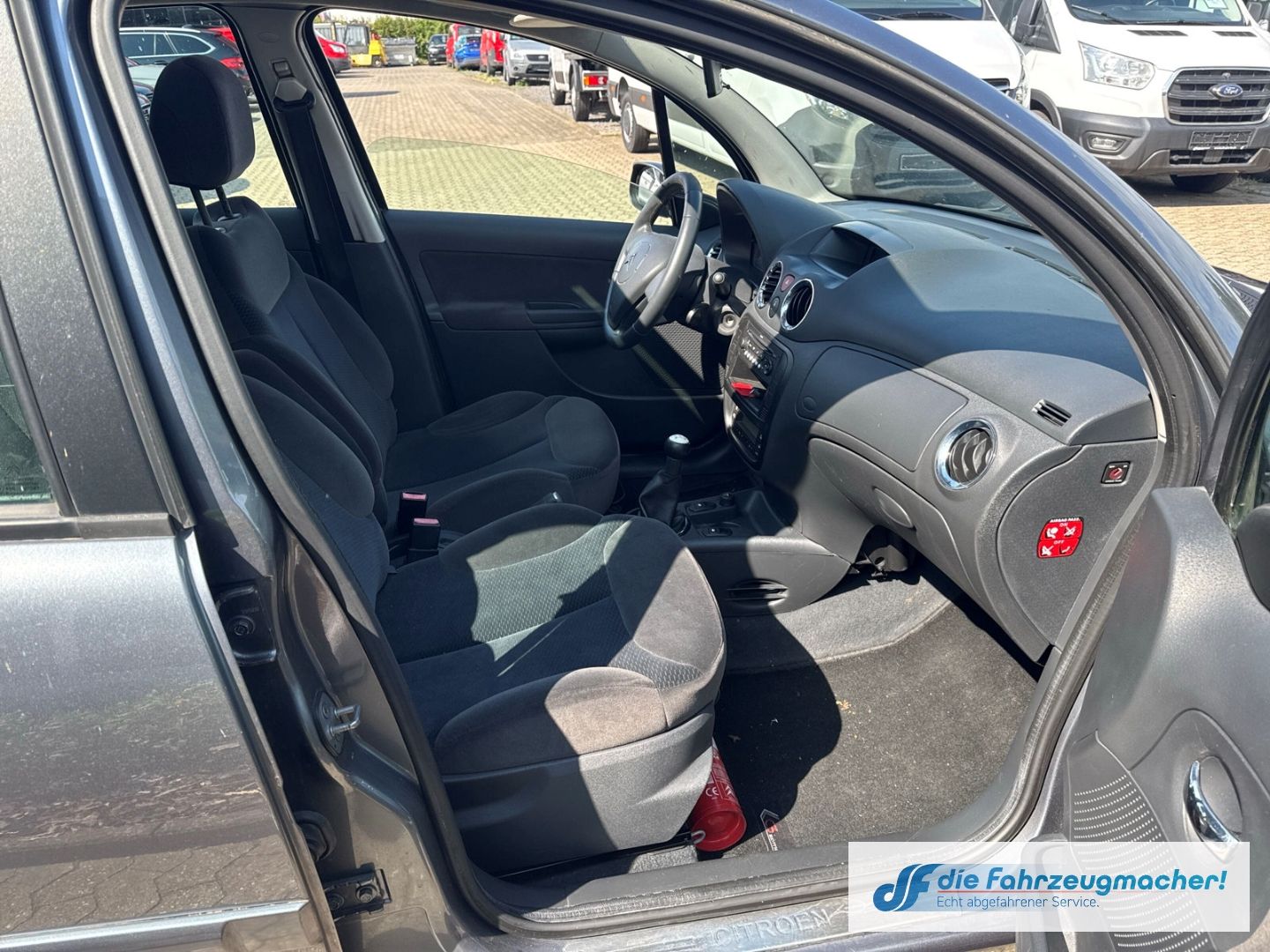 Fahrzeugabbildung Citroën C3 1.4 Exclusive El. Panodach Klimaautom *EXPORT