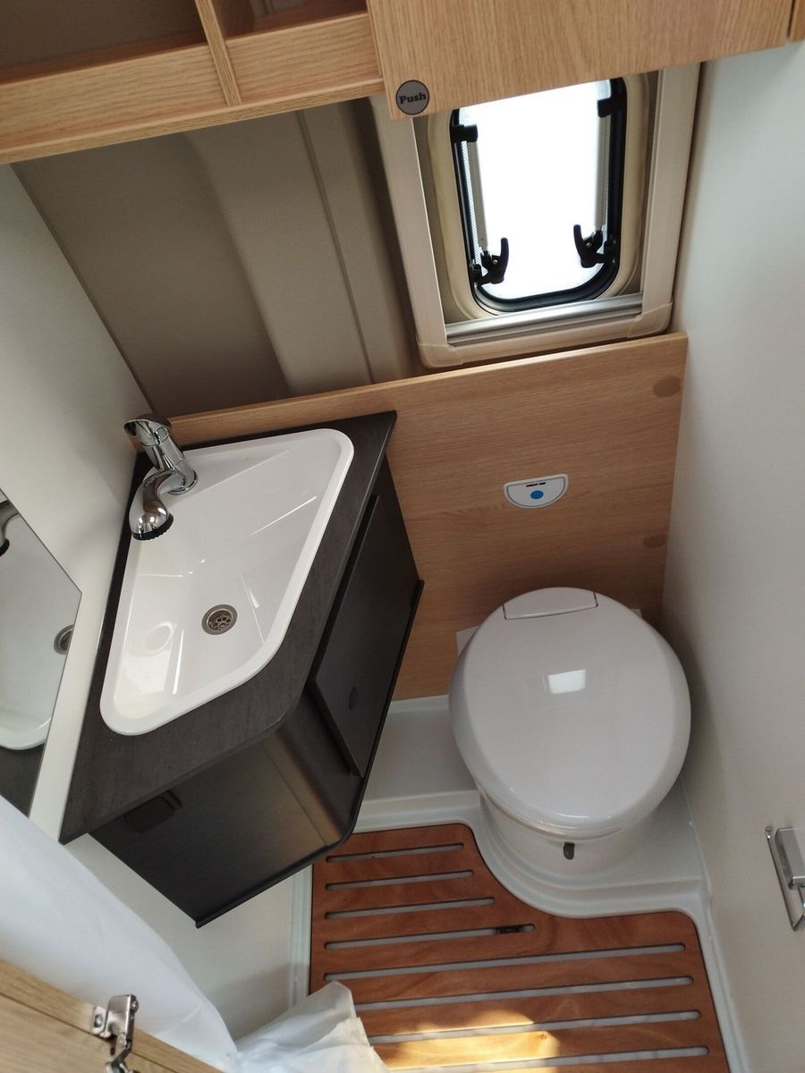 Fahrzeugabbildung Sunlight Adventure Cliff 602 Automatik, Dörr Edition, LTE