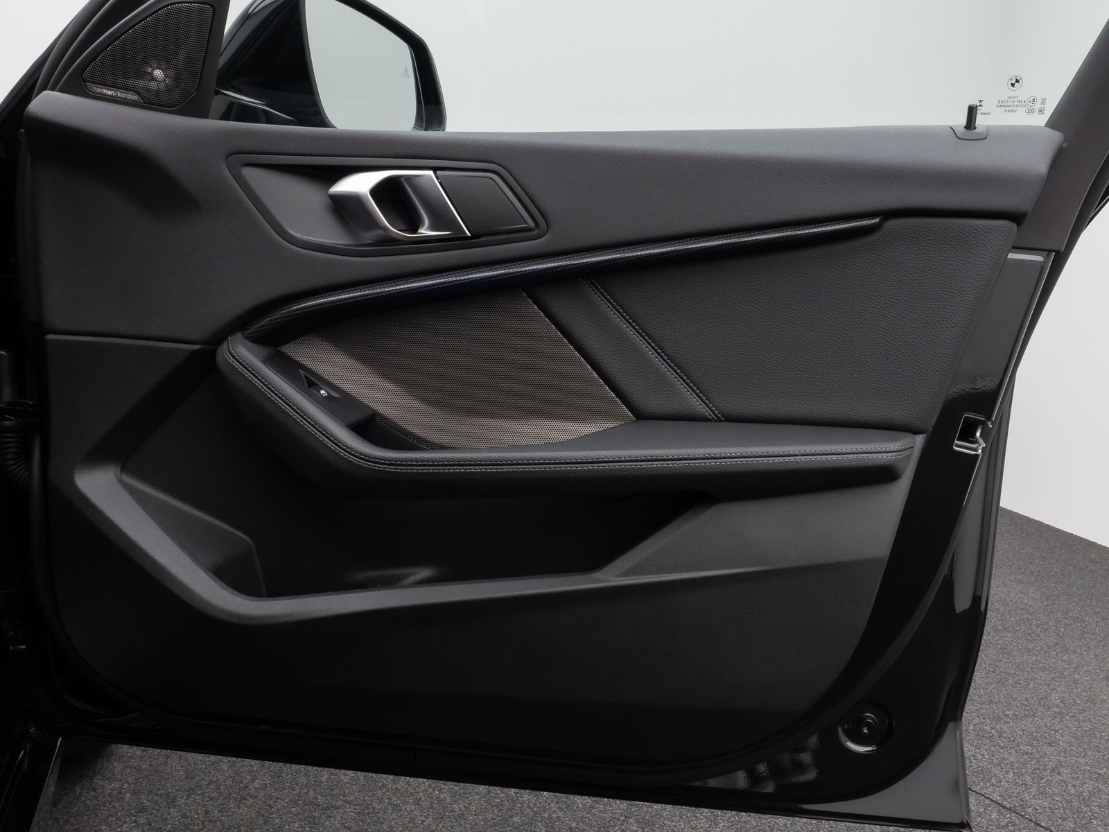 Fahrzeugabbildung BMW 120i M Sport Pro Panorama Kamera DAB H/K Komfort