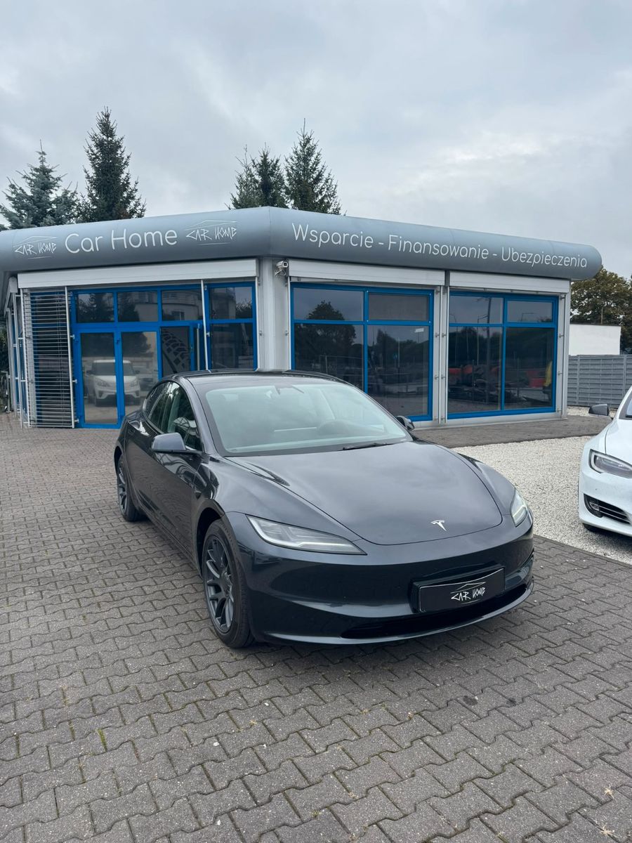 Tesla Model 3 Long Range RWD