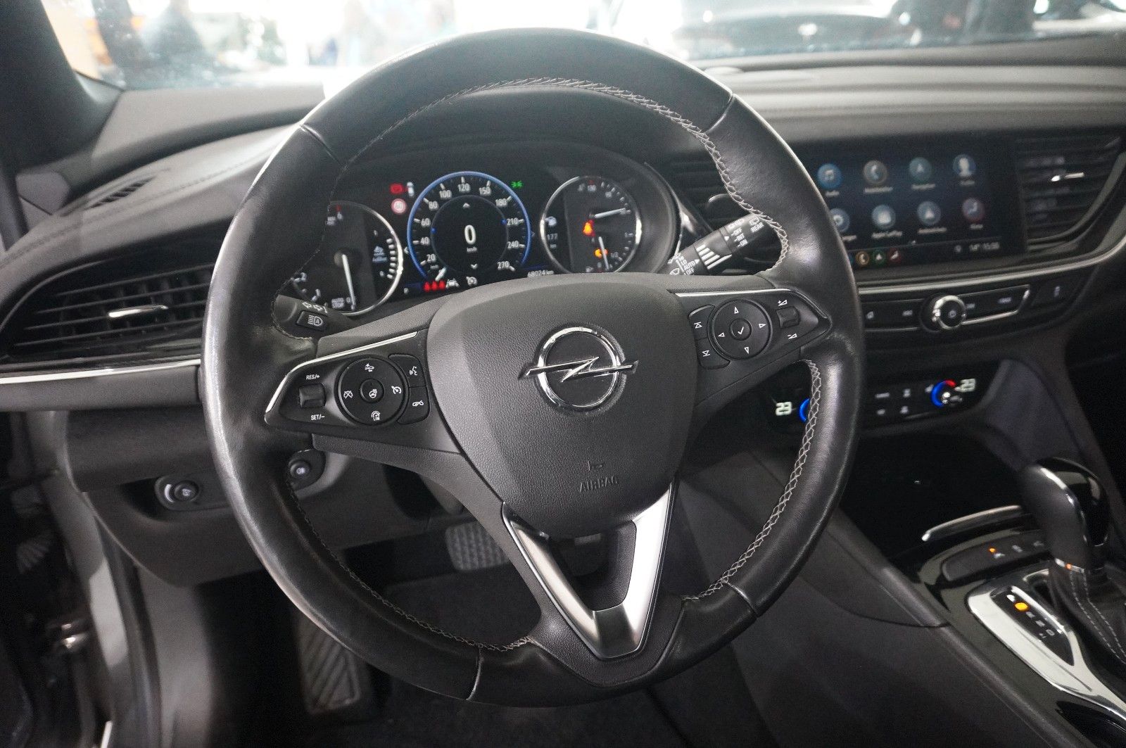 Fahrzeugabbildung Opel Insignia B ST 2.0D ELEGANCE NAVI/LED/KAMERA/AHK