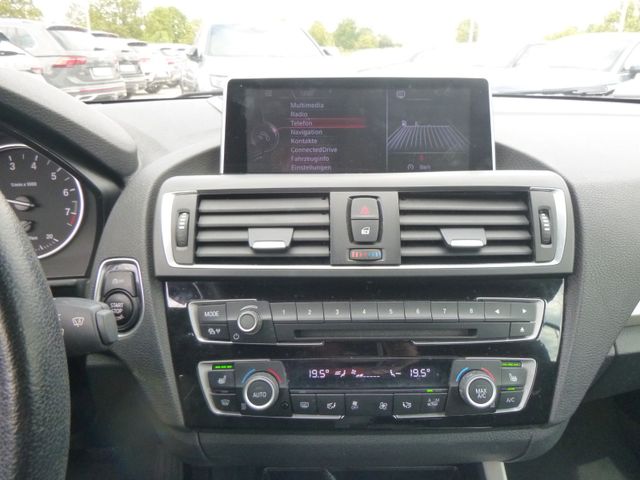 Fahrzeugabbildung BMW 218i Cabrio >NAV/PDC/Sitzheiz/Bluetooth