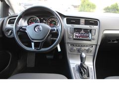 Fahrzeugabbildung Volkswagen Golf VII Comfortl.*DSG*Klimatronic*Kamera!*WiPa!