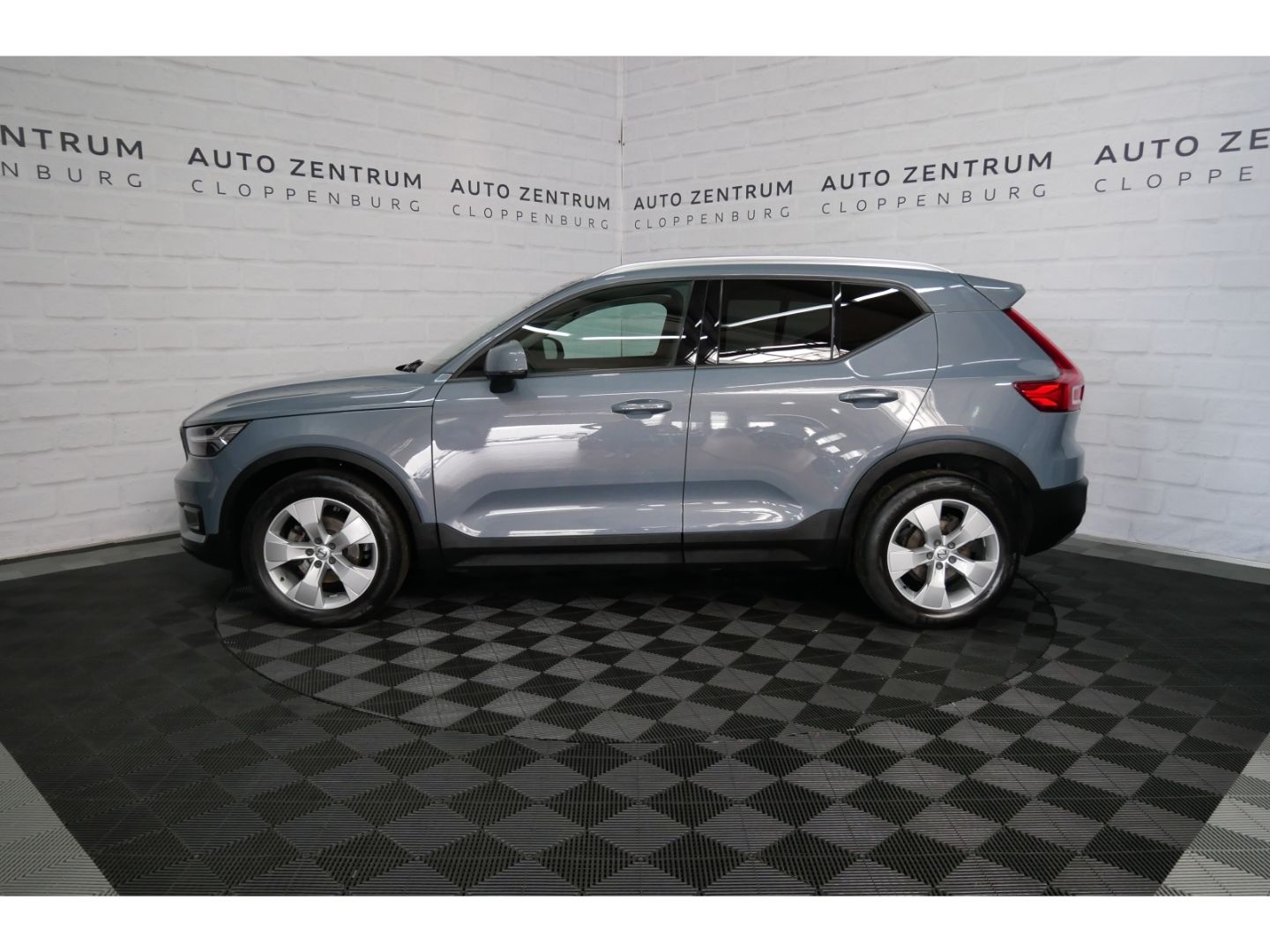 Volvo XC40 Momentum Pro 2WD LED+Navi+Kamera+PDC+18'' imagem 2